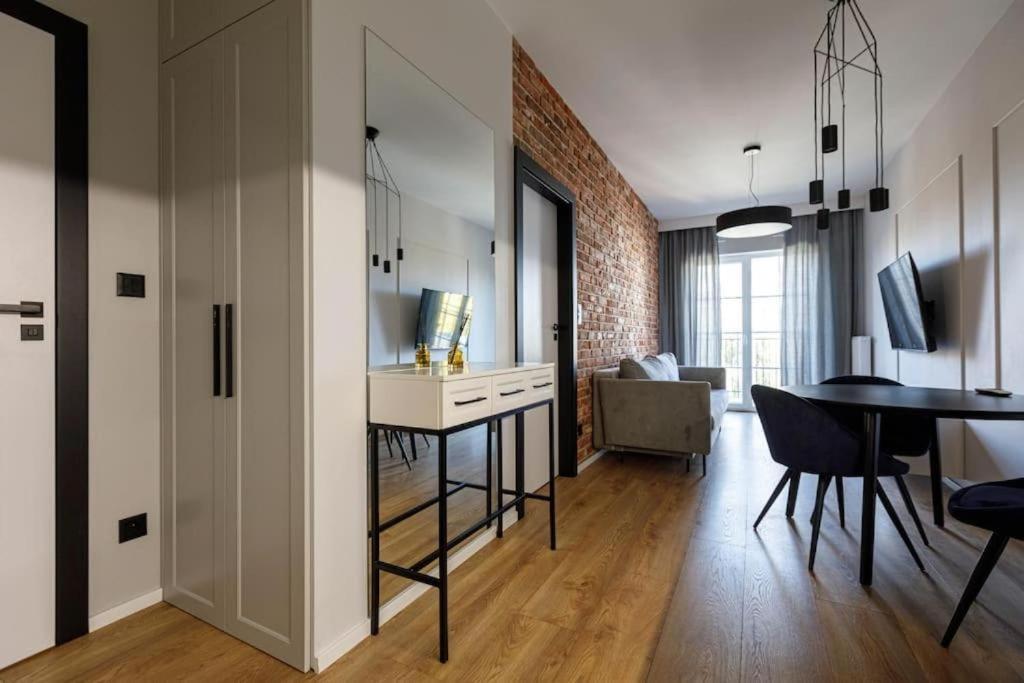 Golden Apartments Wroclaw - Great Location - Cozy And Bright&Janapawla19 Luaran gambar