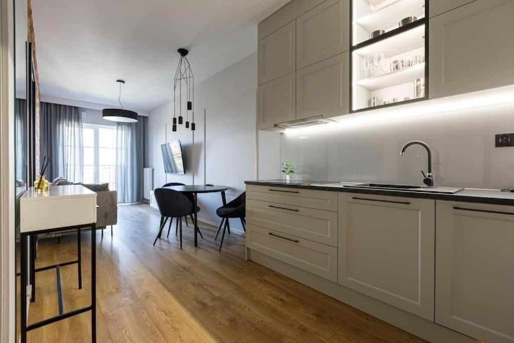 Golden Apartments Wroclaw - Great Location - Cozy And Bright&Janapawla19 Luaran gambar